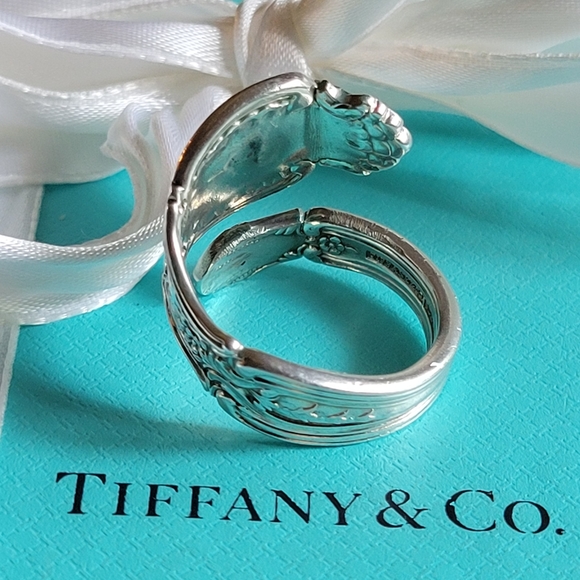 1892 Tiffany & Co Richelieu Spoon Ring 65 - Picture 3 of 16